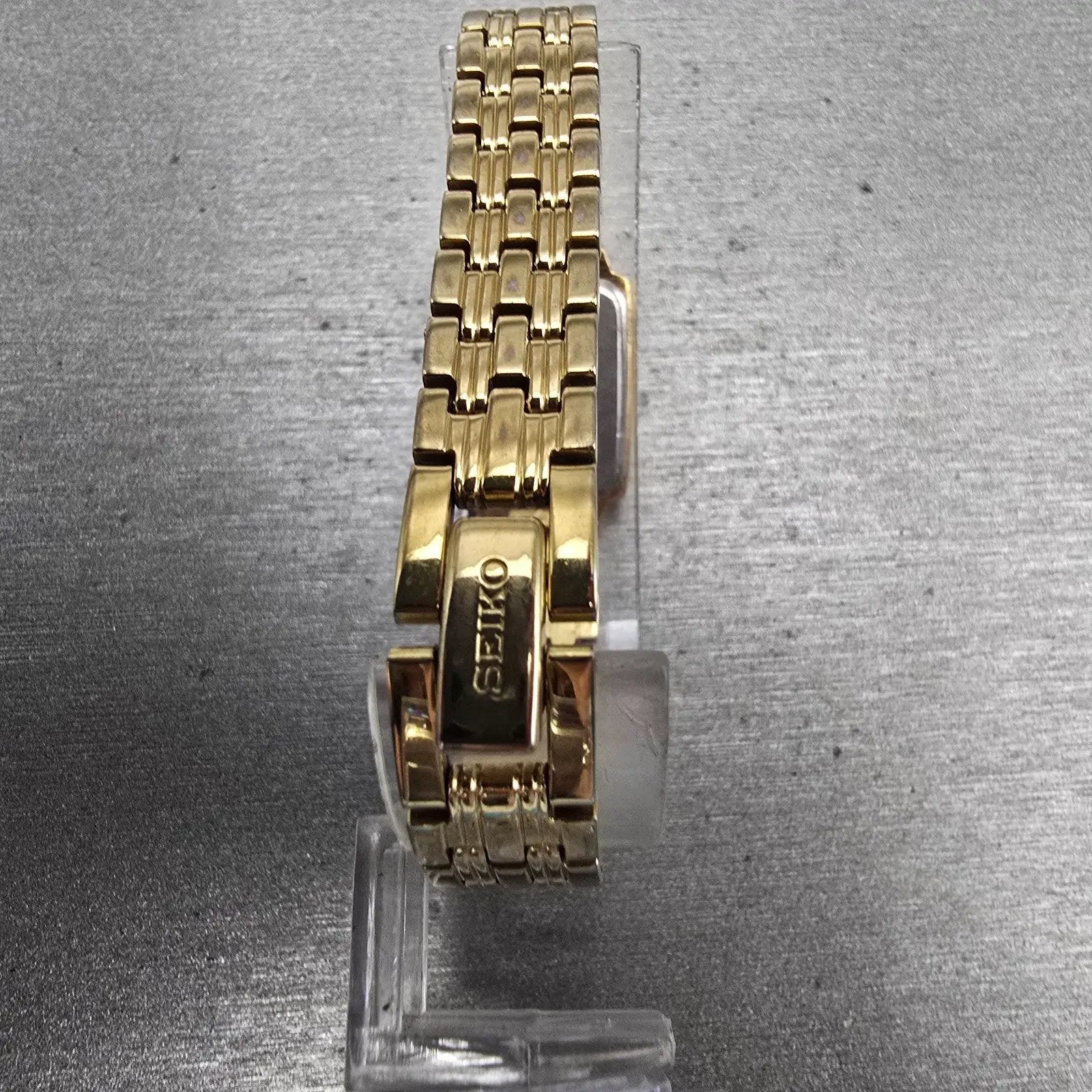 Seiko Watch Women 16mm Champagne Dial Gold Tone Rectangle 1N01-0FH0 New Battery7