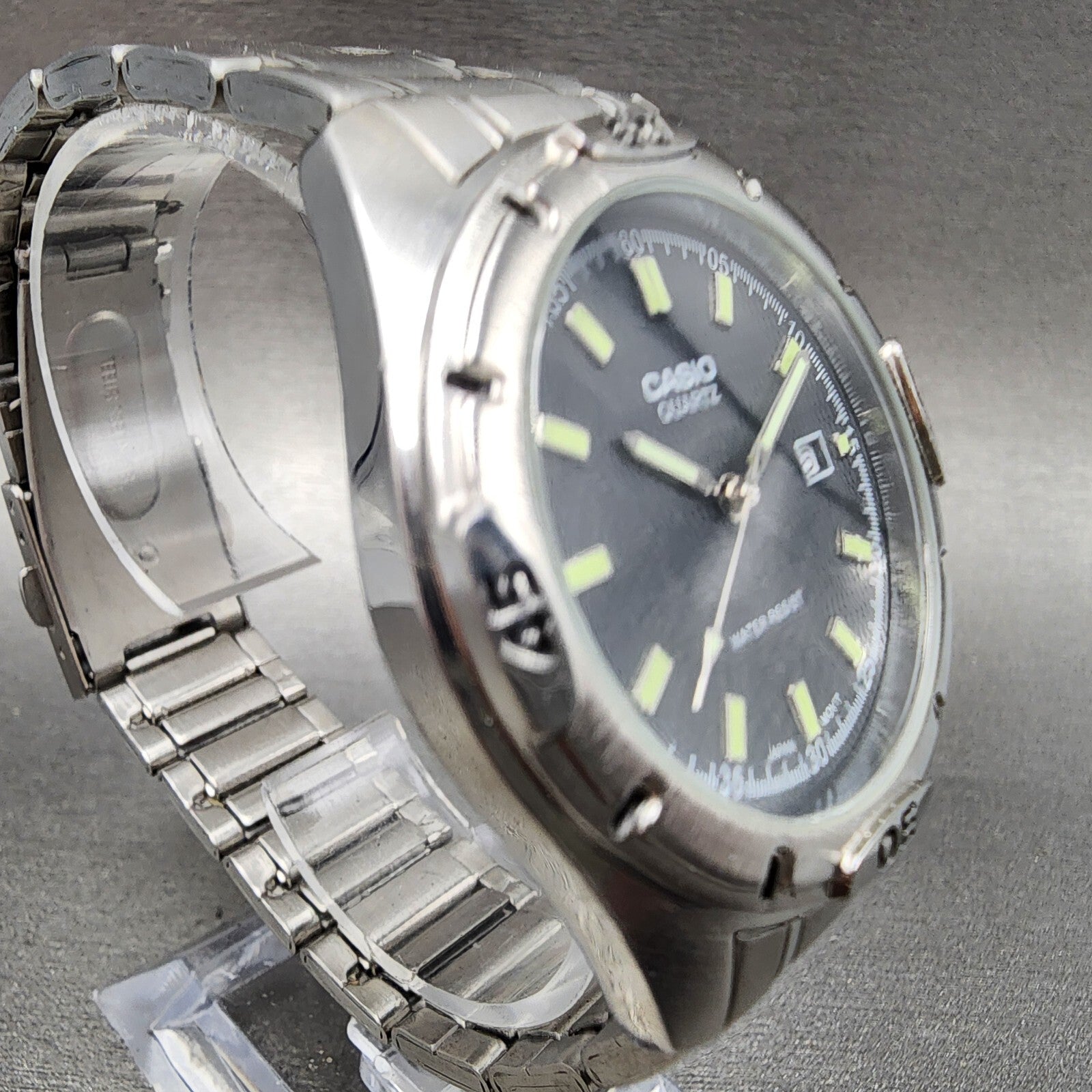 Casio MTP1244 Dive Watch Men 41mm Black Dial Silver Tone Date Round New Battery3