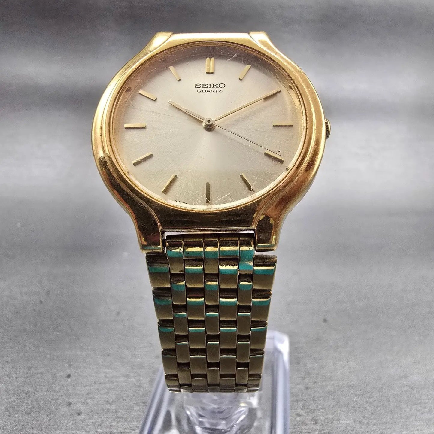 Seiko Watch Men 34mm Champagne Dial Gold Tone Round V701-6K69 New Battery VTG5
