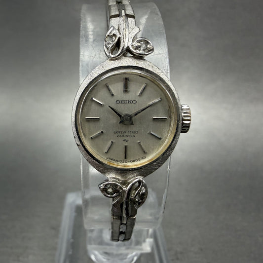 Seiko Queen Seiko Watch Women 16mm Silver Dial Silver Tone Manual 10200040 Runs0