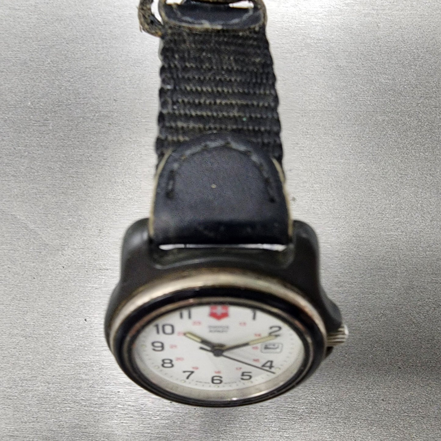 Victorinox Swiss Army Watch Women 33mm White Dial Black Tone Round New Battery4
