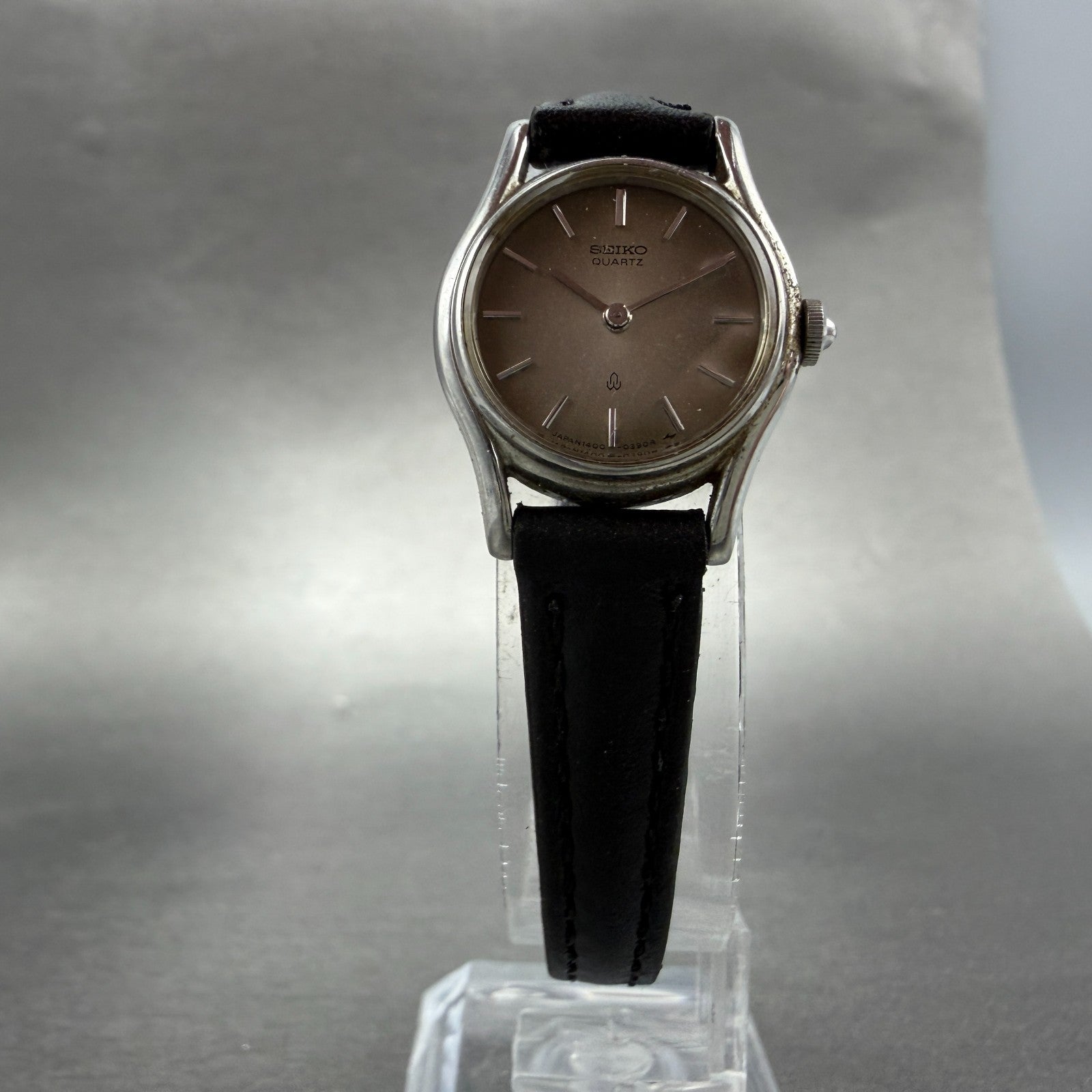 Seiko Watch Women 20mm Silver Dial Silver Tone Round 1400-002A New Battery5