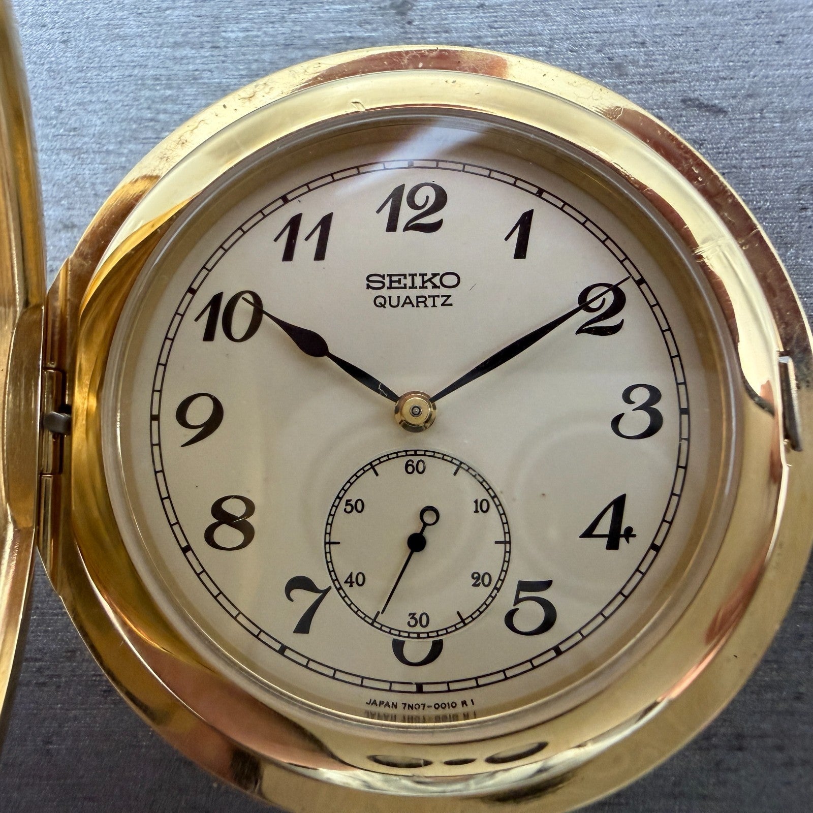 Seiko Pocket Watch Men 42mm Champagne Dial Gold Tone Round 7N07-001A New Batt 421