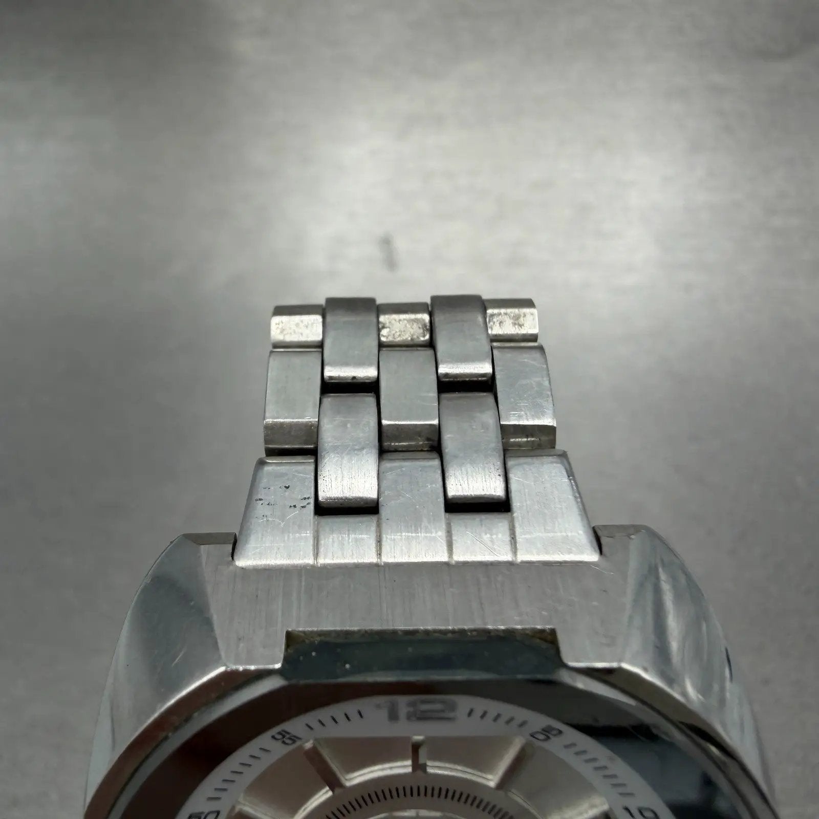 48009720