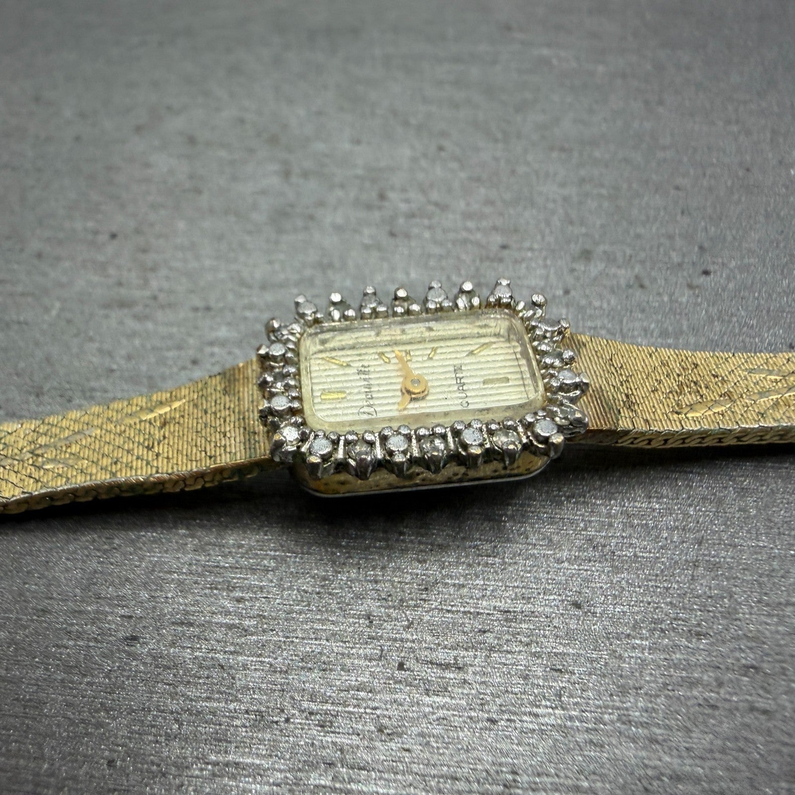 Armitron Deauville Watch Women 12mm Gold Tone Diamond Bezel BROKEN!! New Battery6