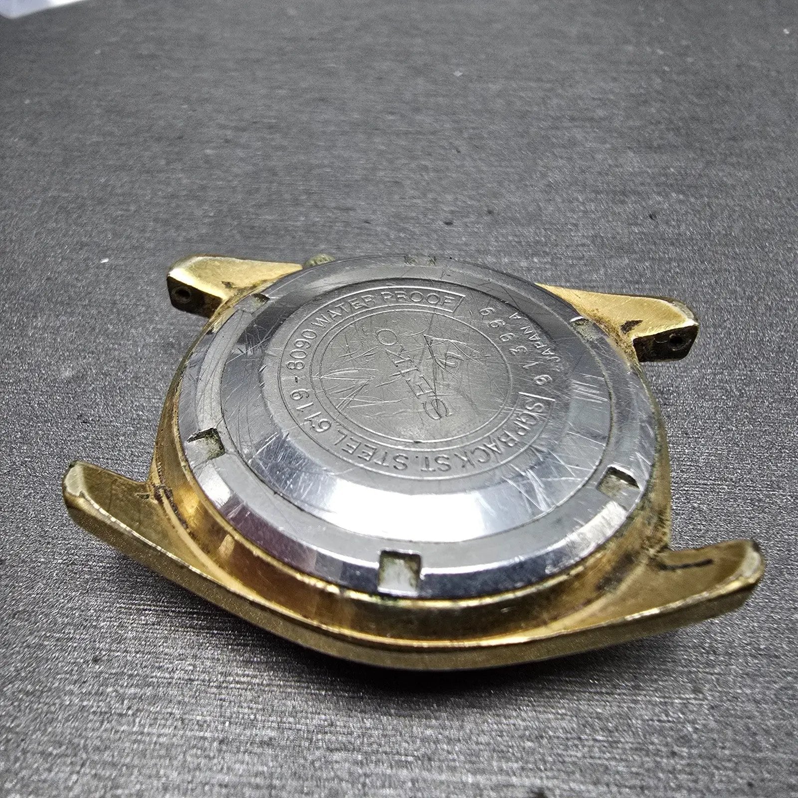 Seiko 5 Automatic Watch men Silver Dial Gold Tone Daydate 6119-8090 PARTS VTG12