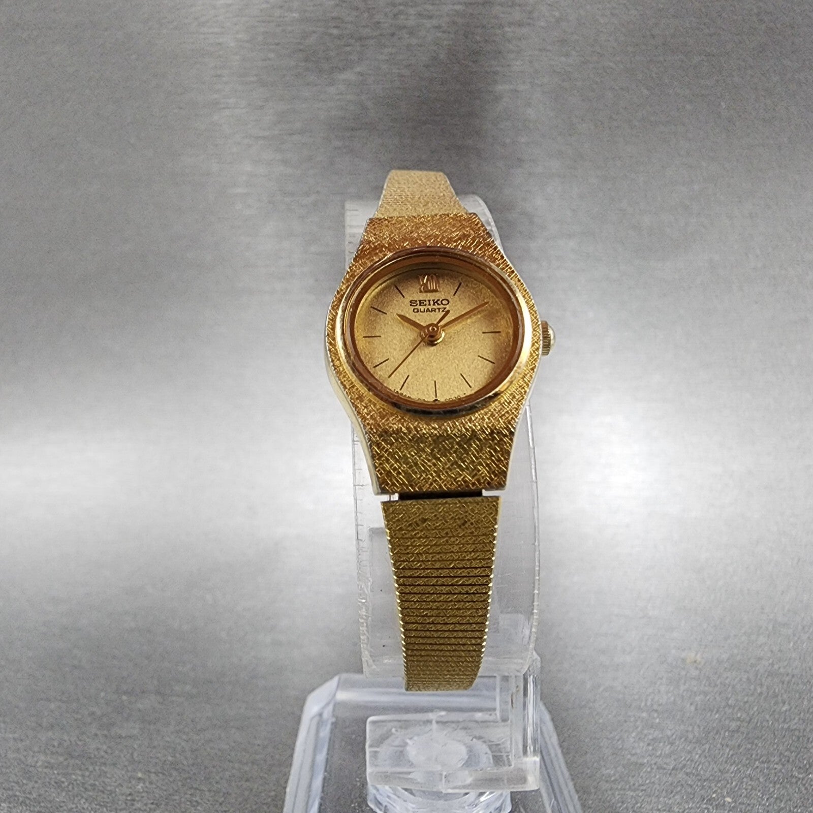 Seiko Watch Women 19mm Gold Dial Gold Tone Round 2P210A79 New Battery VTG5
