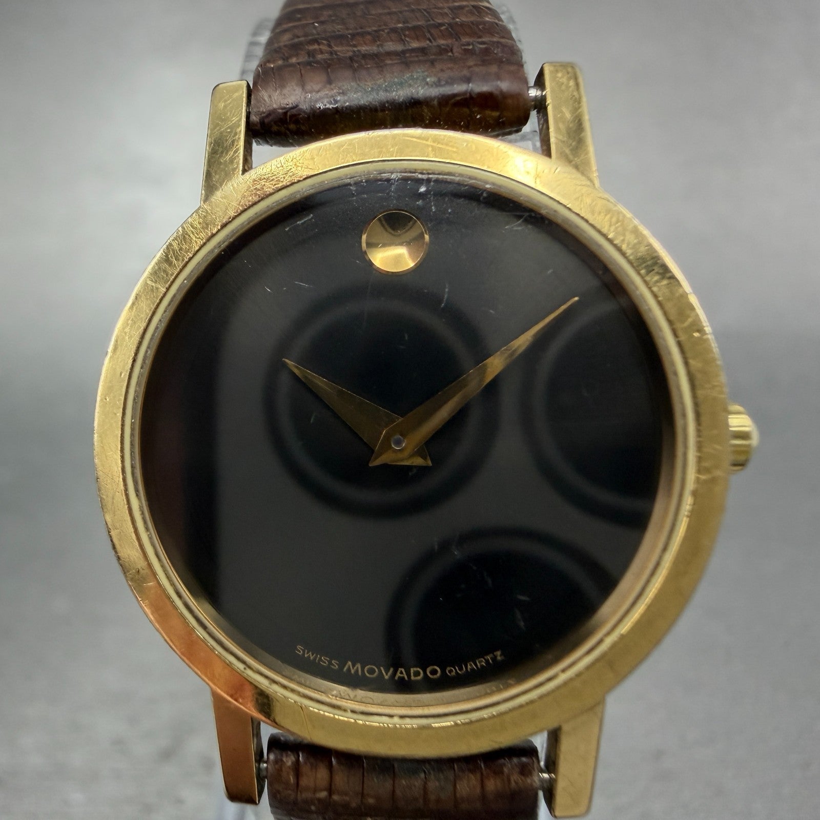 Movado Museum Watch Women 25mm Black Dial Gold Tone Round 87-25-832 New Batt ABC1