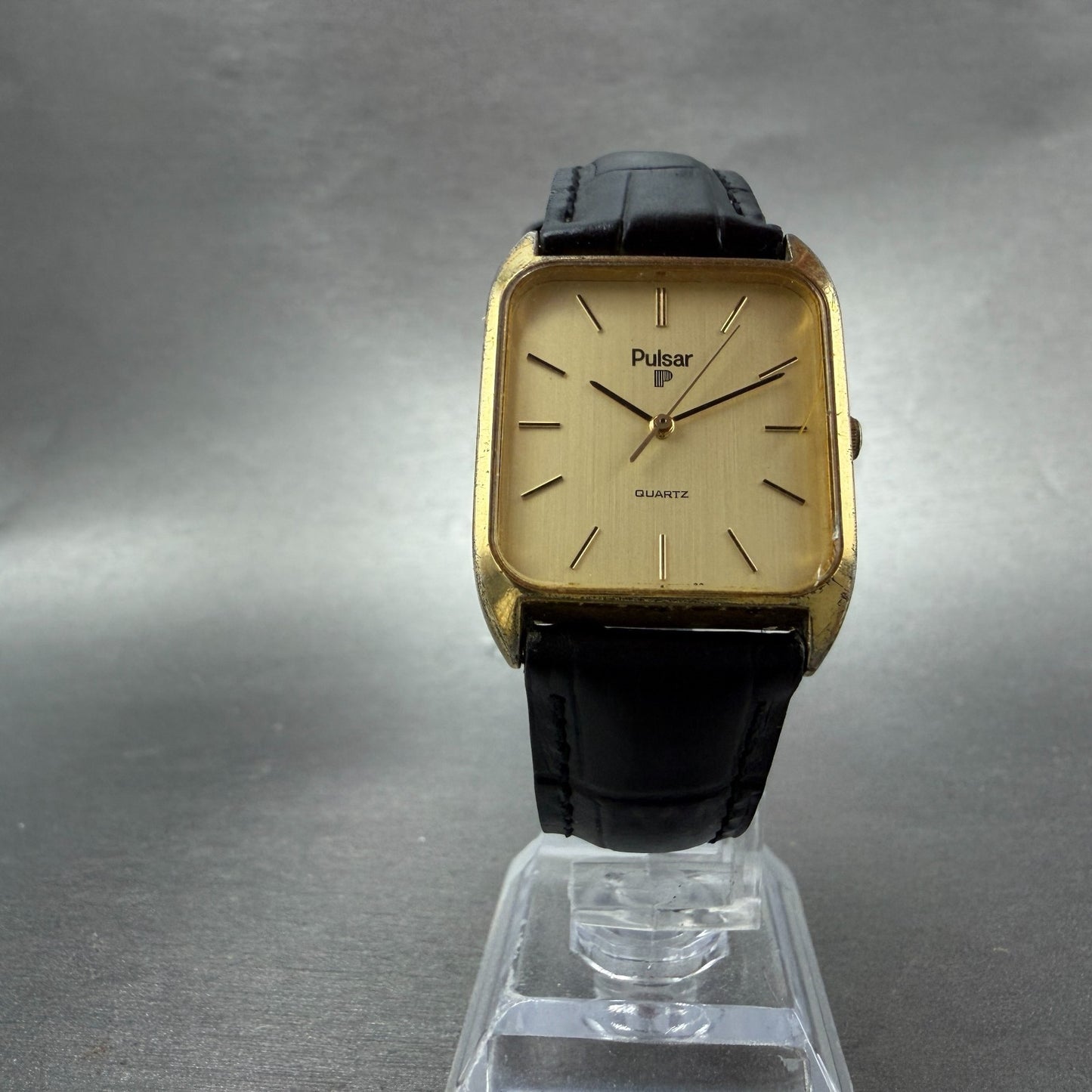 Seiko Pulsar Tank Watch Men 27mm Champagne Dial Gold Tone V321-5150 New Battery5