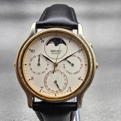Seiko Moon Phase Watch Men 34mm Ivory Dial Gold Tone Daydate 7F39-6029 New Batt0