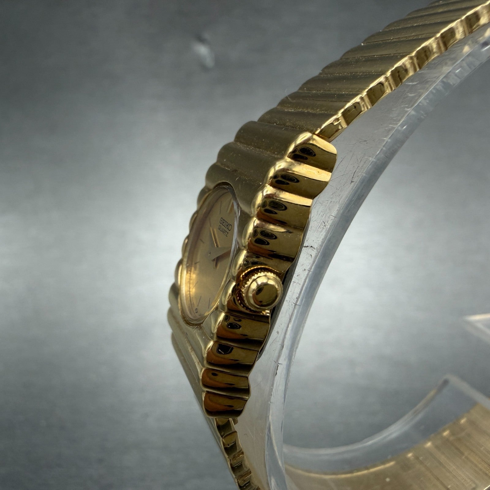 Seiko Watch Women 14mm Gold Dial Gold Tone Rectangle 1E20-5099 New Battery NOS2