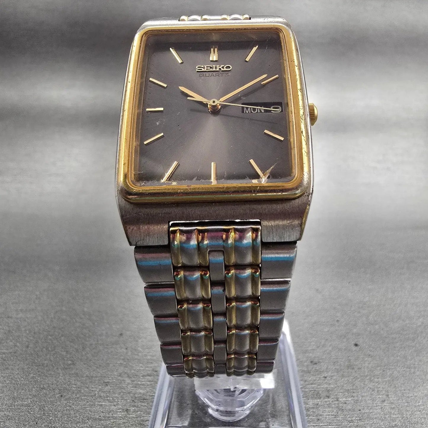 Seiko Watch Men 28mm Gray Dial Two Tone Daydate Rectangle 7N33-5A09 New Battery5