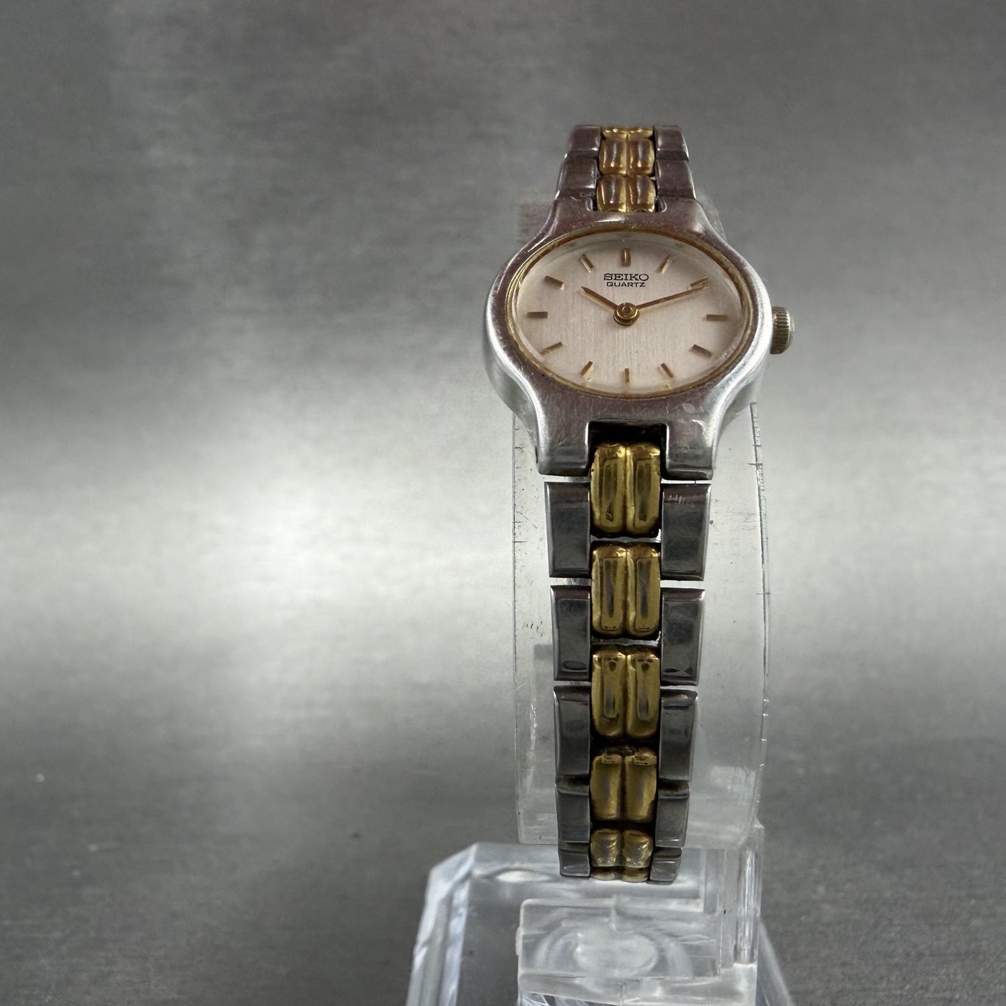 Seiko Watch Women 17mm Silver Dial Two Tone Oval 1F20-5B29 New Battery5