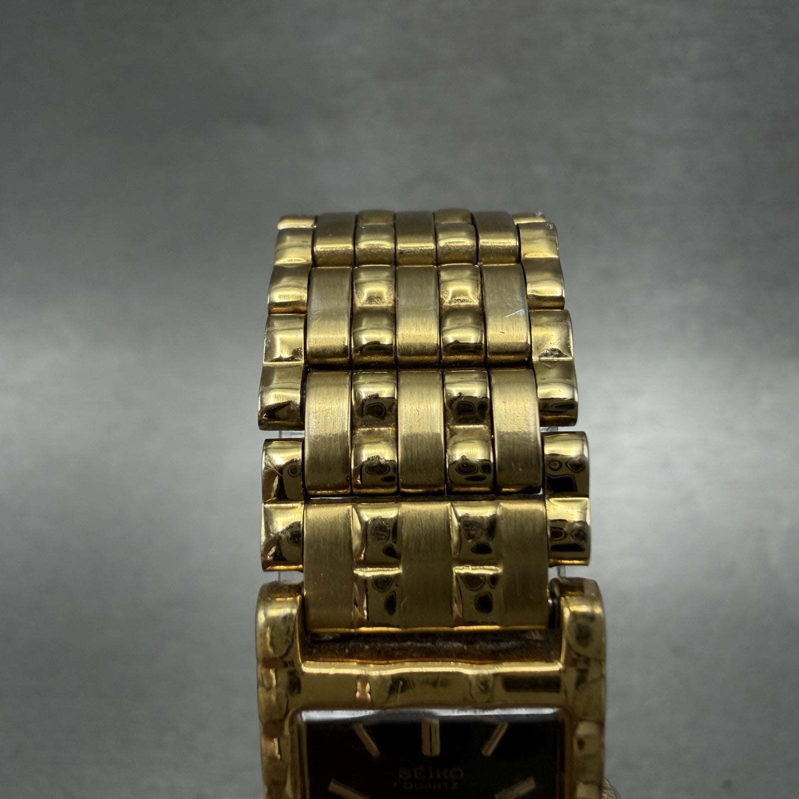 Seiko Tank Watch Women 16mm Black Dial Gold Tone Rectangle 1N015A69 New Battery4