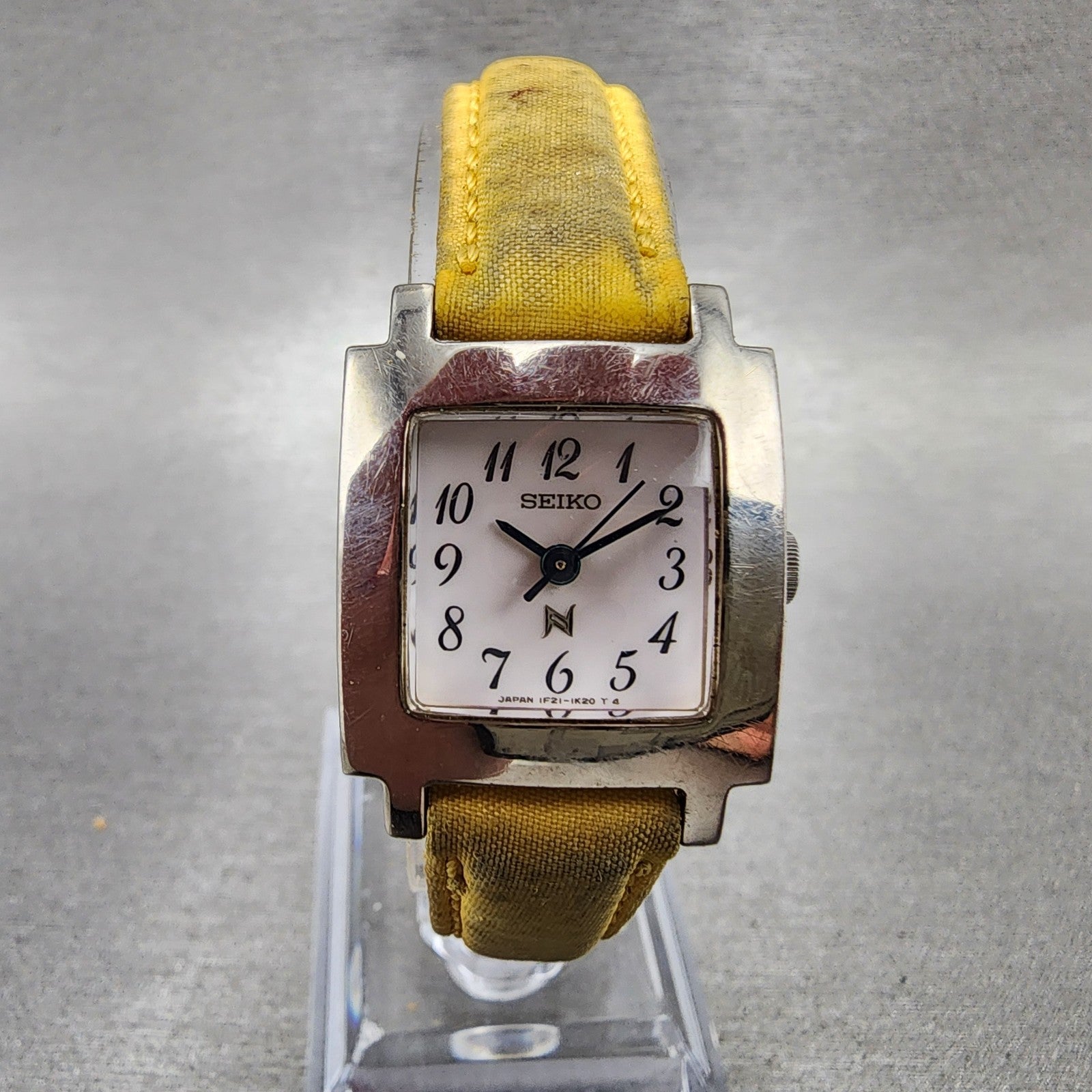 Seiko Noie Tank Watch Women 21mm White Dial Silver Tone Square 1F215D80 New Bat0