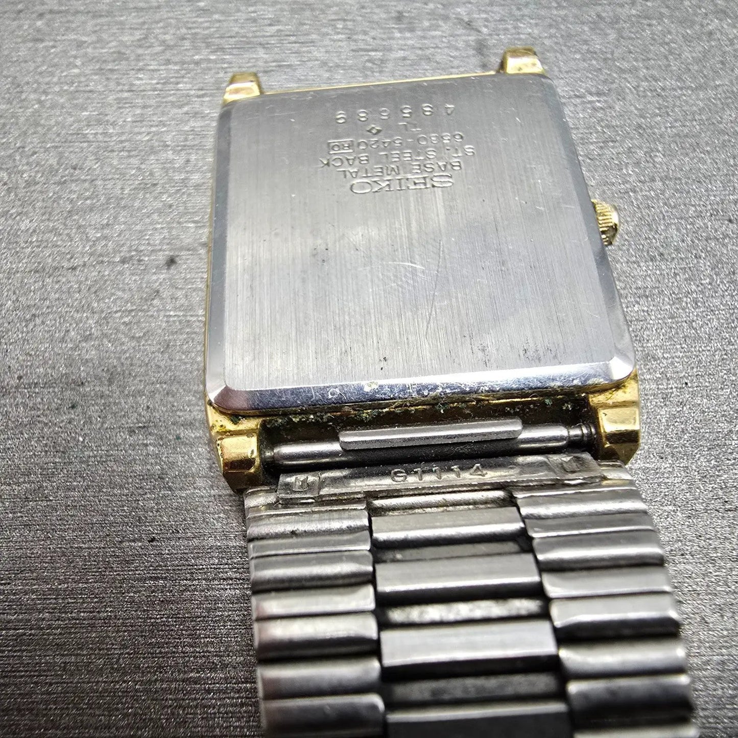 Seiko Tank Watch Men 25mm Champagne Dial Gold Tone Rectangle 6530-5420 PARTS VTG12