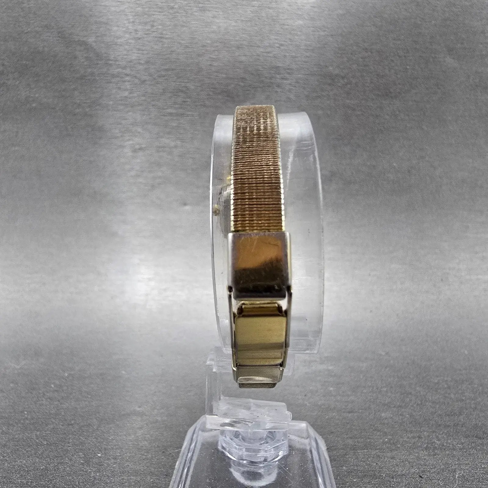 Bulova Caravelle Watch Women 17mm Champagne Gold Tone Recatngle 46L15 NewBattery8