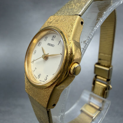 Seiko Watch Women 19mm White Dial Gold Tone Round V401-1819 New Battery Vintage2