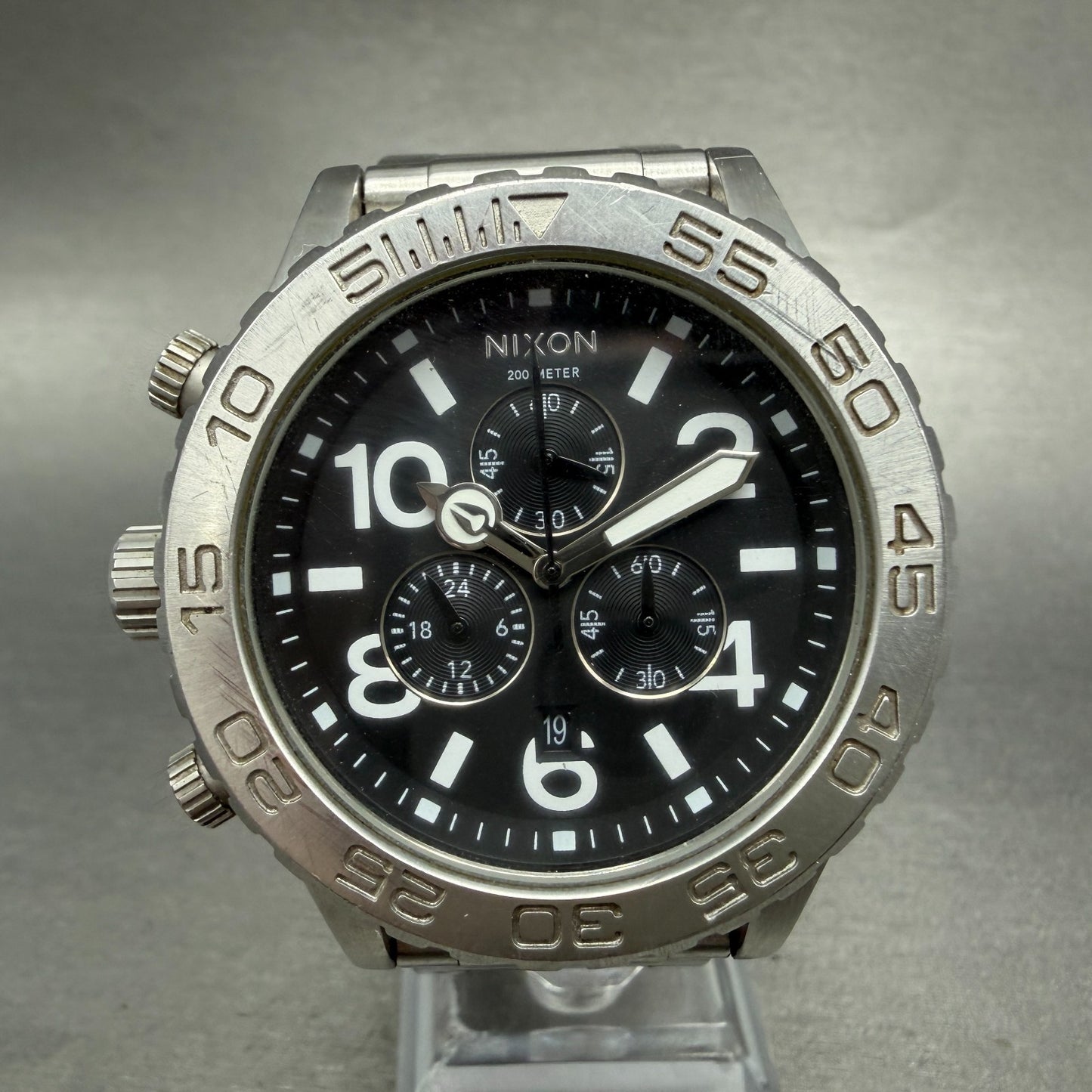 Nixon 42-20 Chrono Watch Women 42mm Black Dial Silver Tone Date New Battery0
