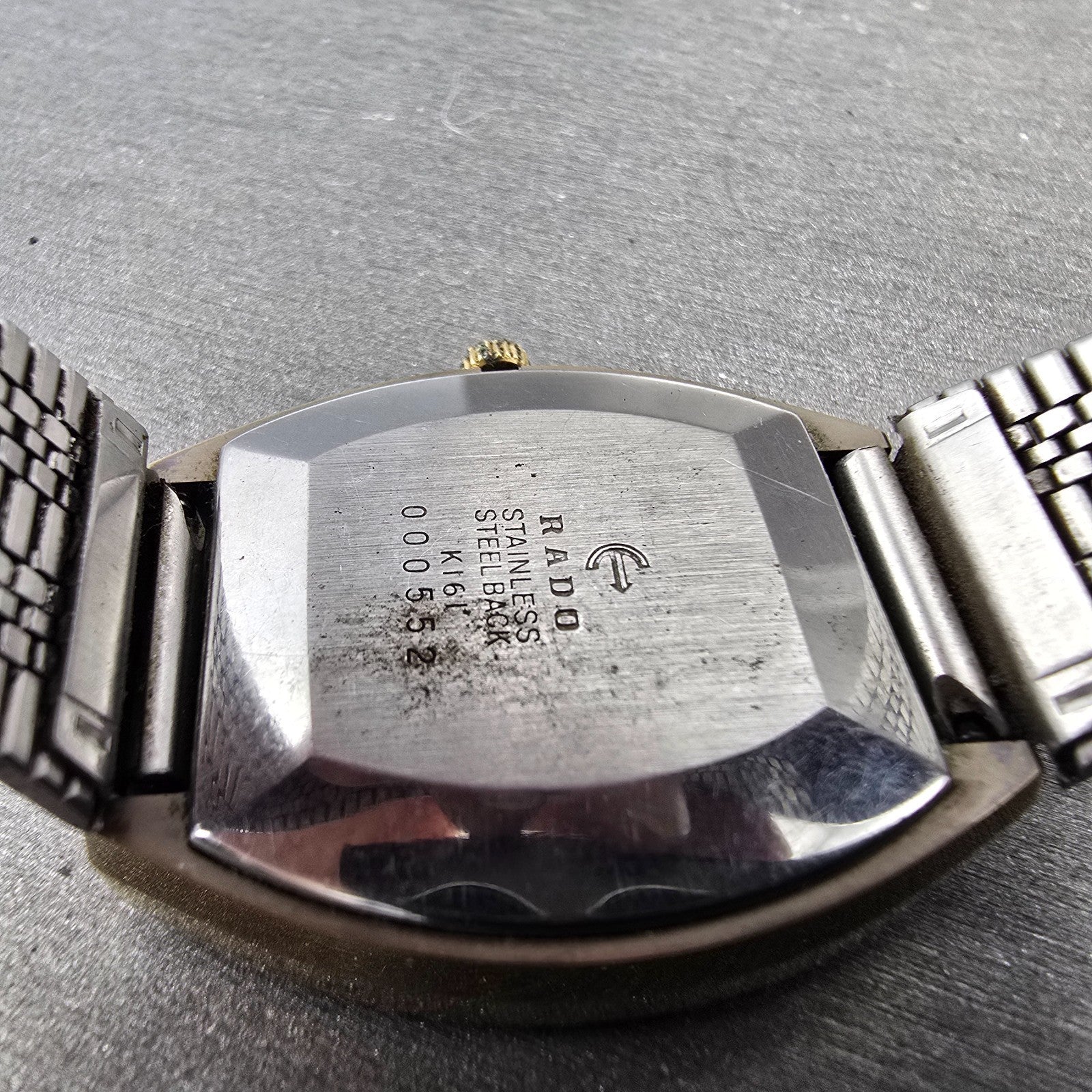 Rado Diastar  Watch Men 32mm Gold Dial Gold Tone Date Oval K162 PARTS10