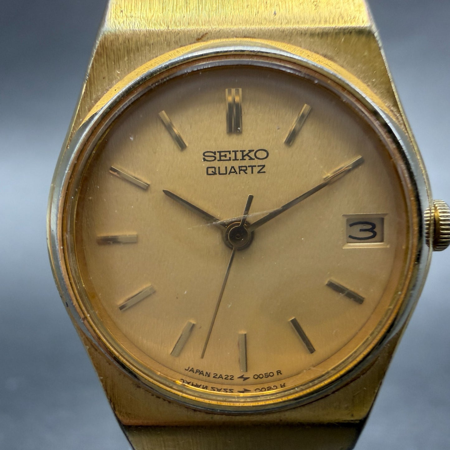 Seiko Watch Women 21mm Champagne Dial Gold Tone Date Round 2A22-0029 New Battery1