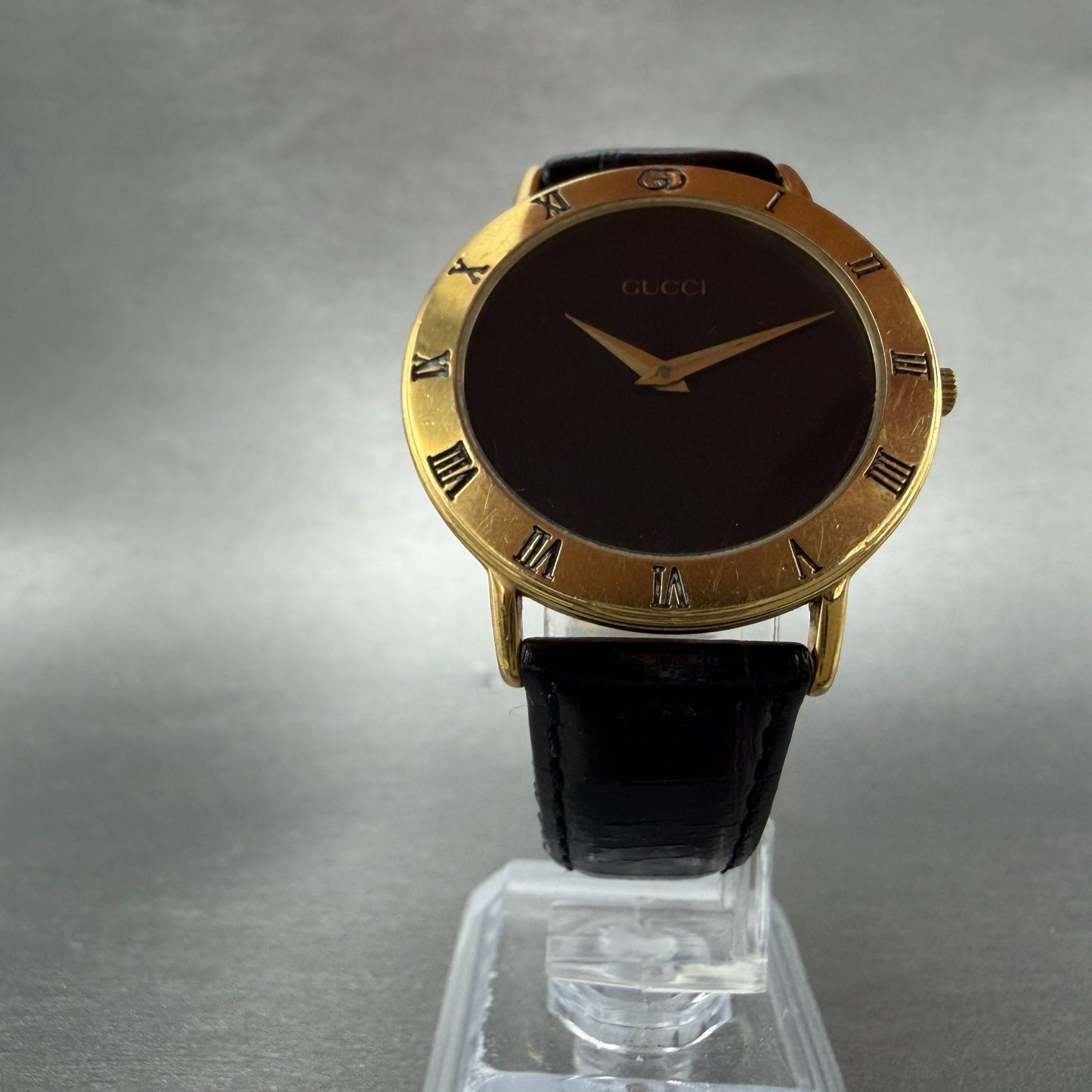 Gucci 3000M Watch Men 33mm Black Dial Gold Plated Round Leather New Battery5