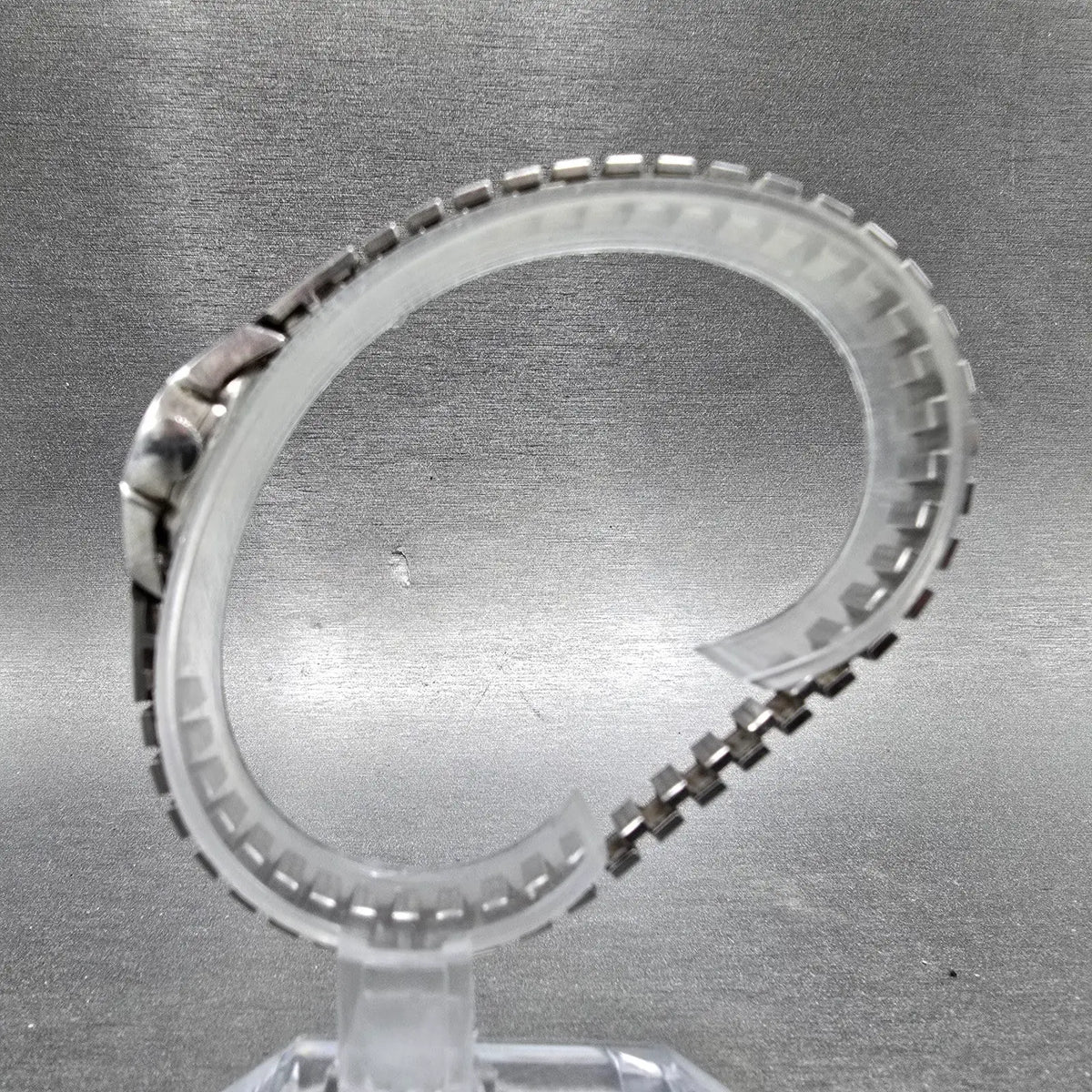 Universal Watch Women 16mm Cream Dial Stainless Steel Manual Wind 25504-1 PARTS7