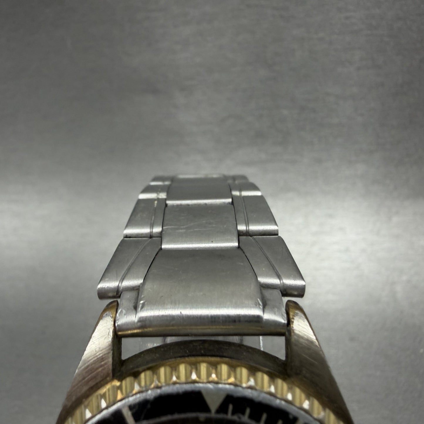 Armitron Pro All Sport Dive Watch Men 37mm Black Dial Two Tone Daydate New Batt4