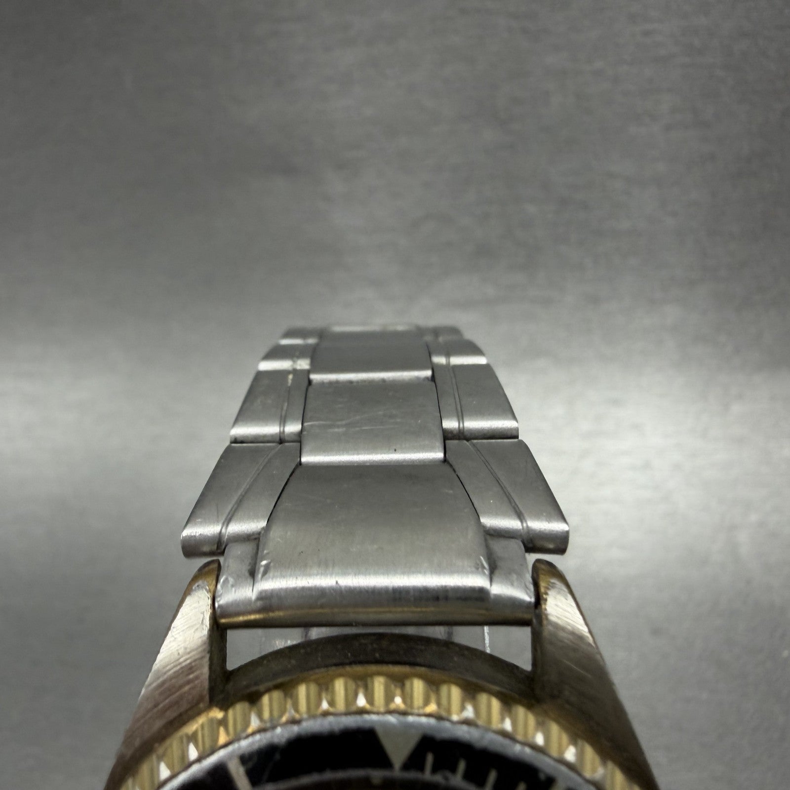 Armitron Pro All Sport Dive Watch Men 37mm Black Dial Two Tone Daydate New Batt4