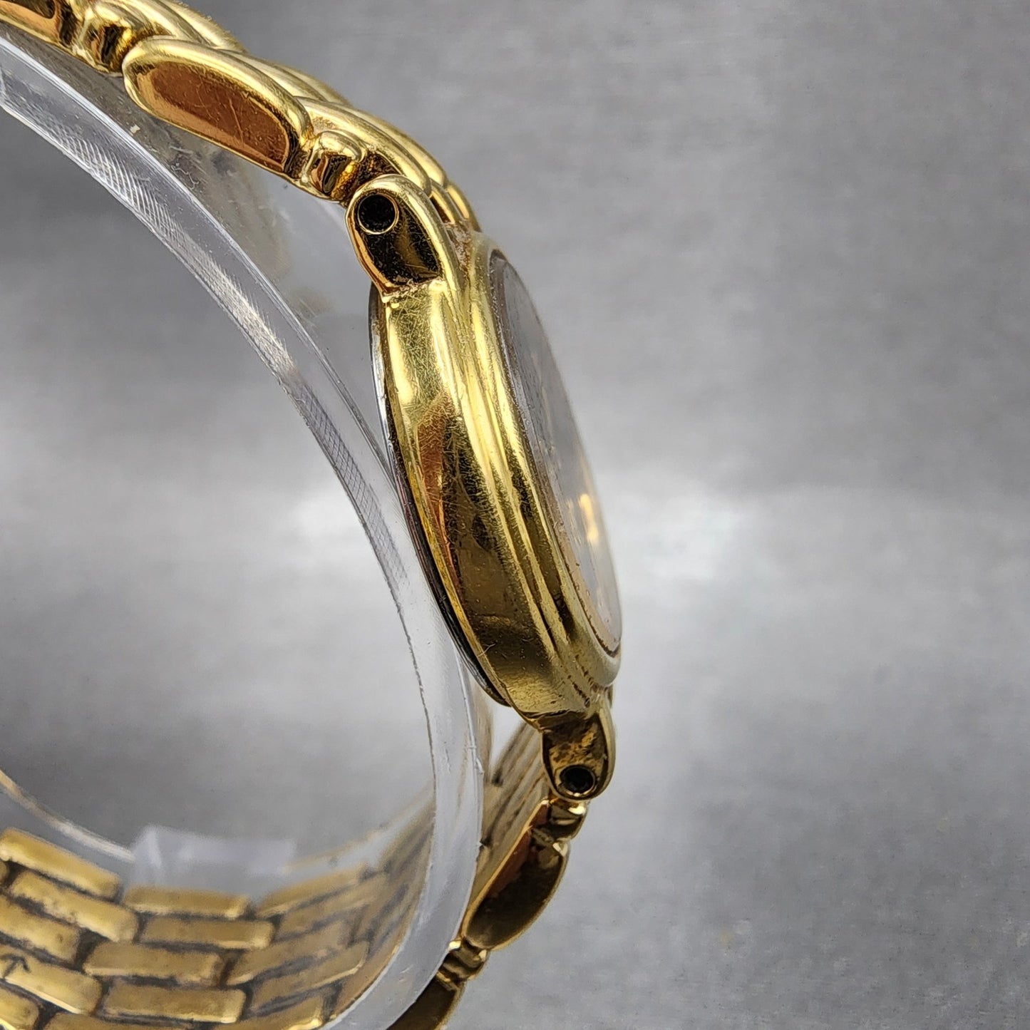 Seiko Watch Women 22mm Black Dial Gold Tone Round 1N00F030 New Battery3