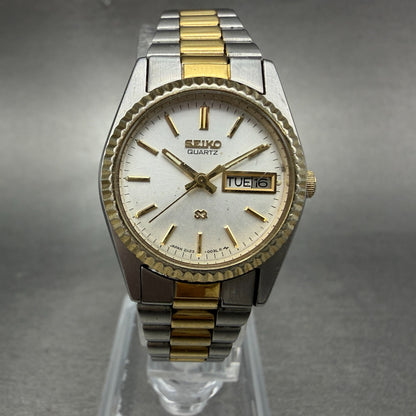 Seiko SQ Watch Women 25mm Silver Dial Two Tone Daydate Round 2A23-0039 NewBat 790