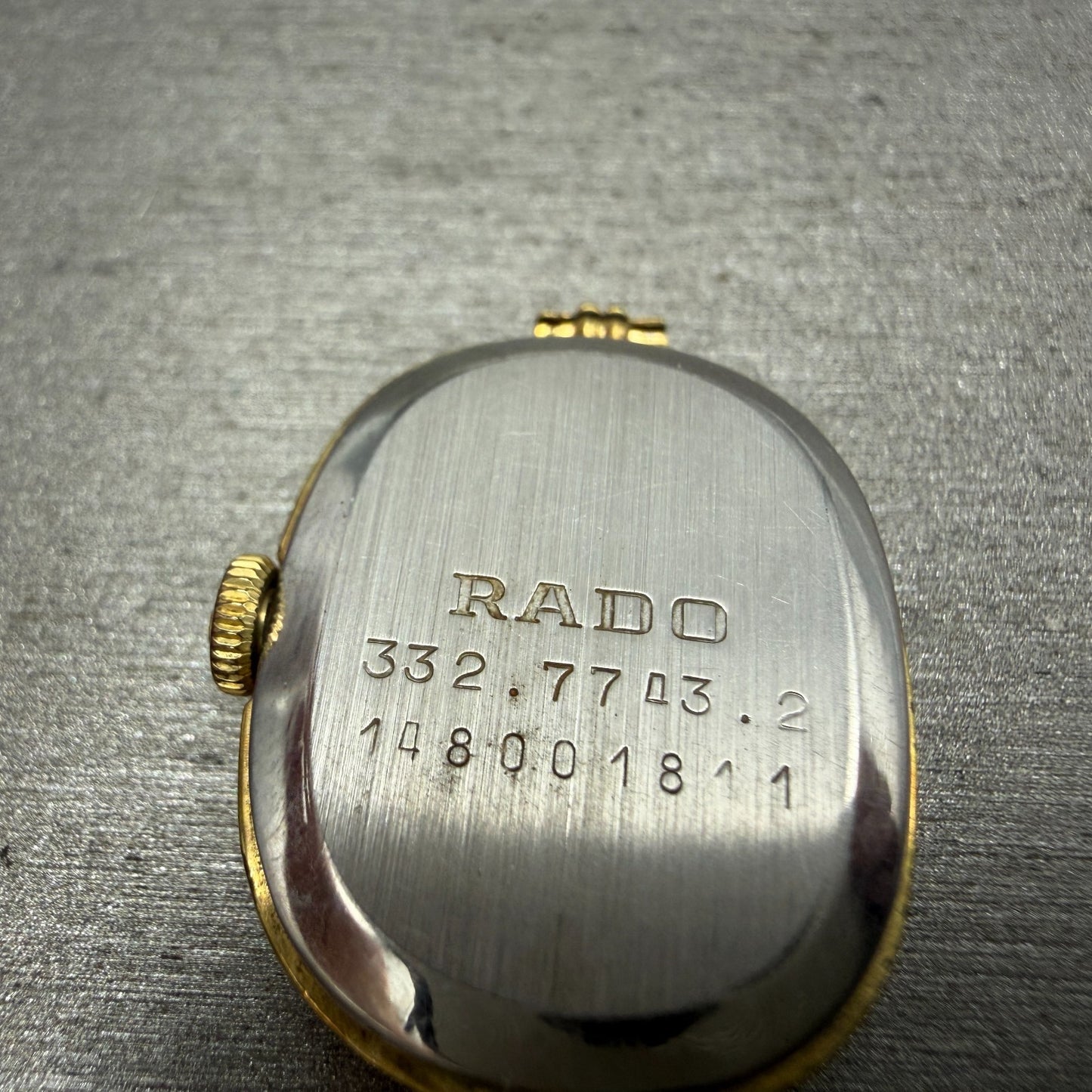 Rado Watch Women 20mm Gold Dial Gold Tone Oval Manual Wind Runs 332.7743.27