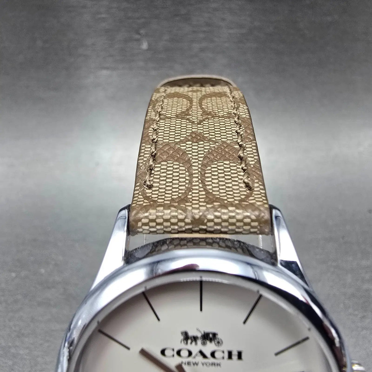 Coach Ruby Watch Women 32mm Cream Dial Silver Tone Round Leather Band New Batt4