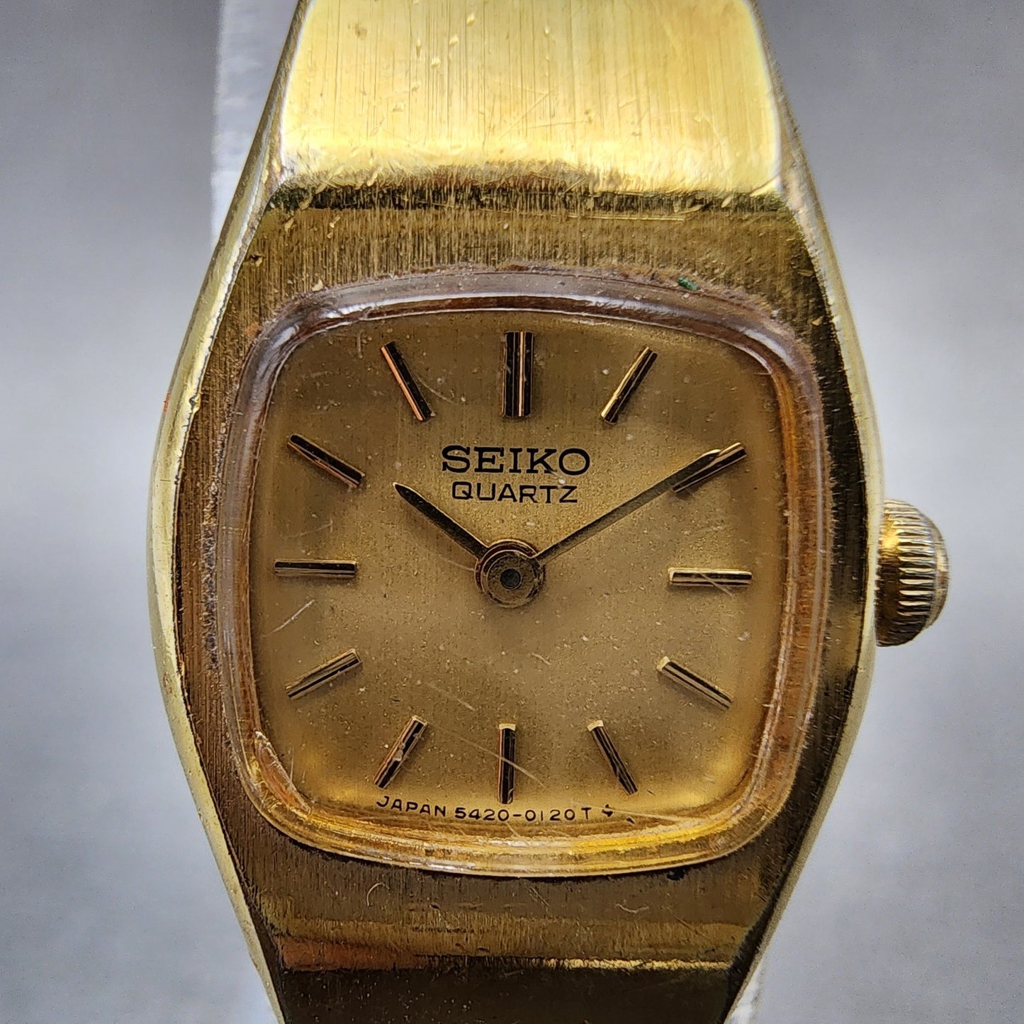 Seiko Watch Women 17mm Gold Dial Gold Tone Round 54205039 New Battery1