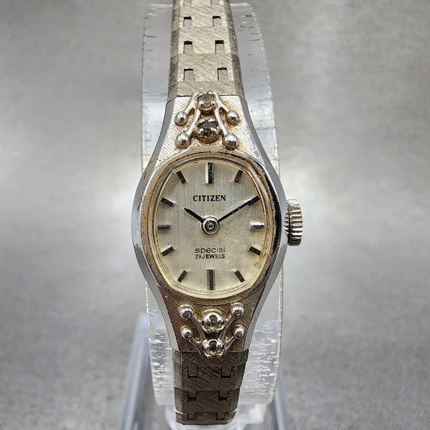 Citizen Special Watch Women 15mm Silver Dial Silver Tone Manual 4673247 Runs0