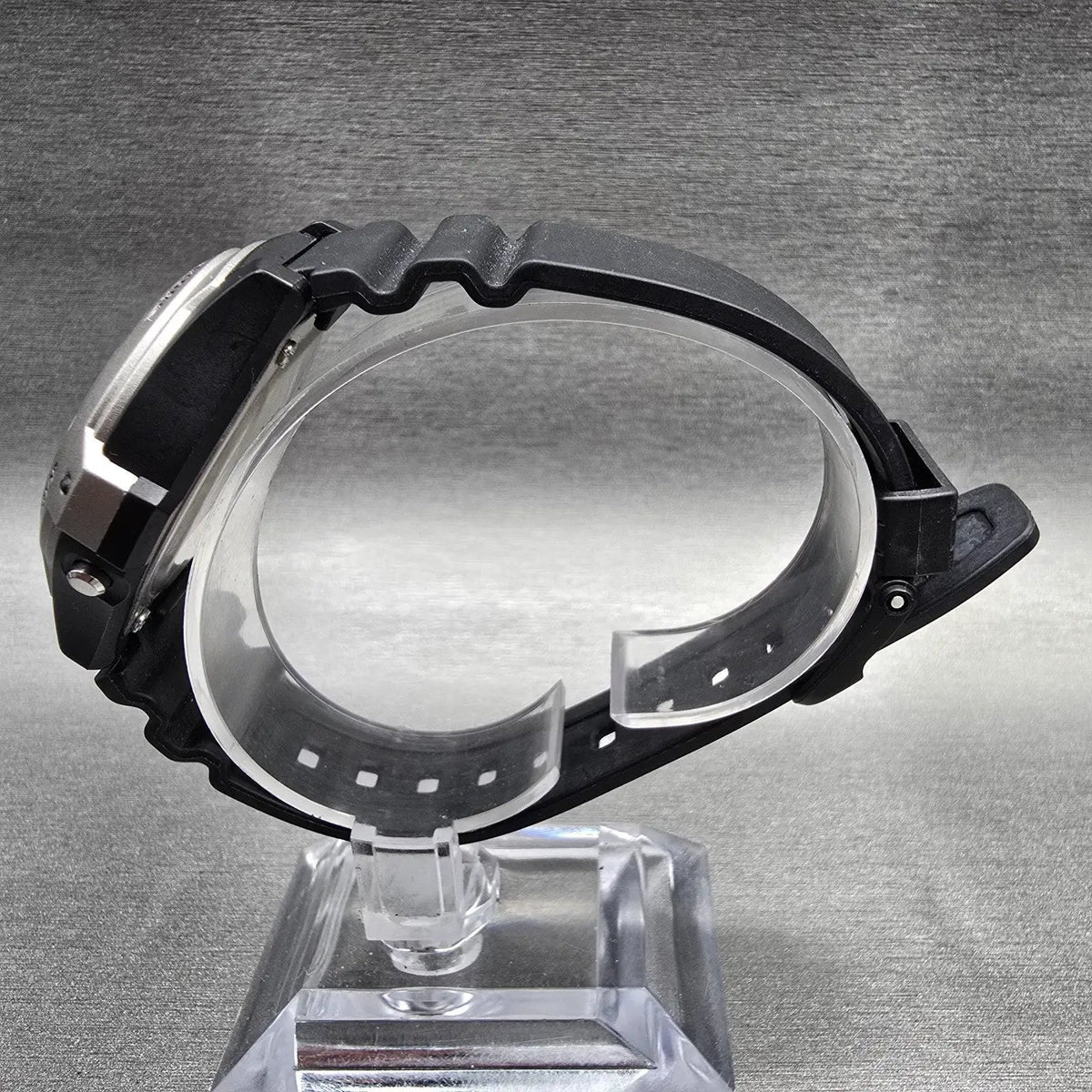 Casio Illuminator LW-202H Watch Women 39mm Black Silver Chono Alarm New Battery6