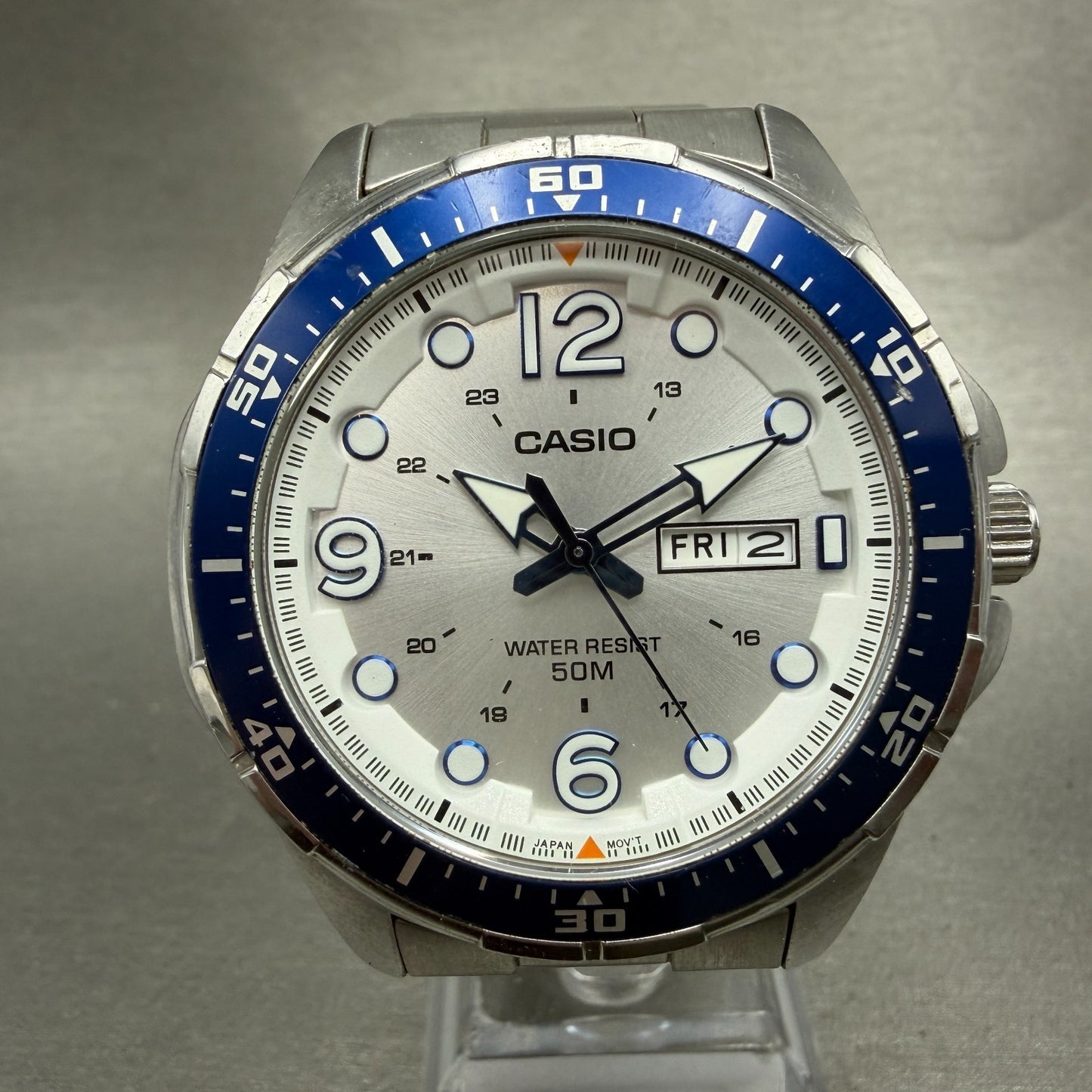 Casio Watch Men 44mm Silver Dial Silver Tone Daydate MTD-100 New Batt Blue Bezel0