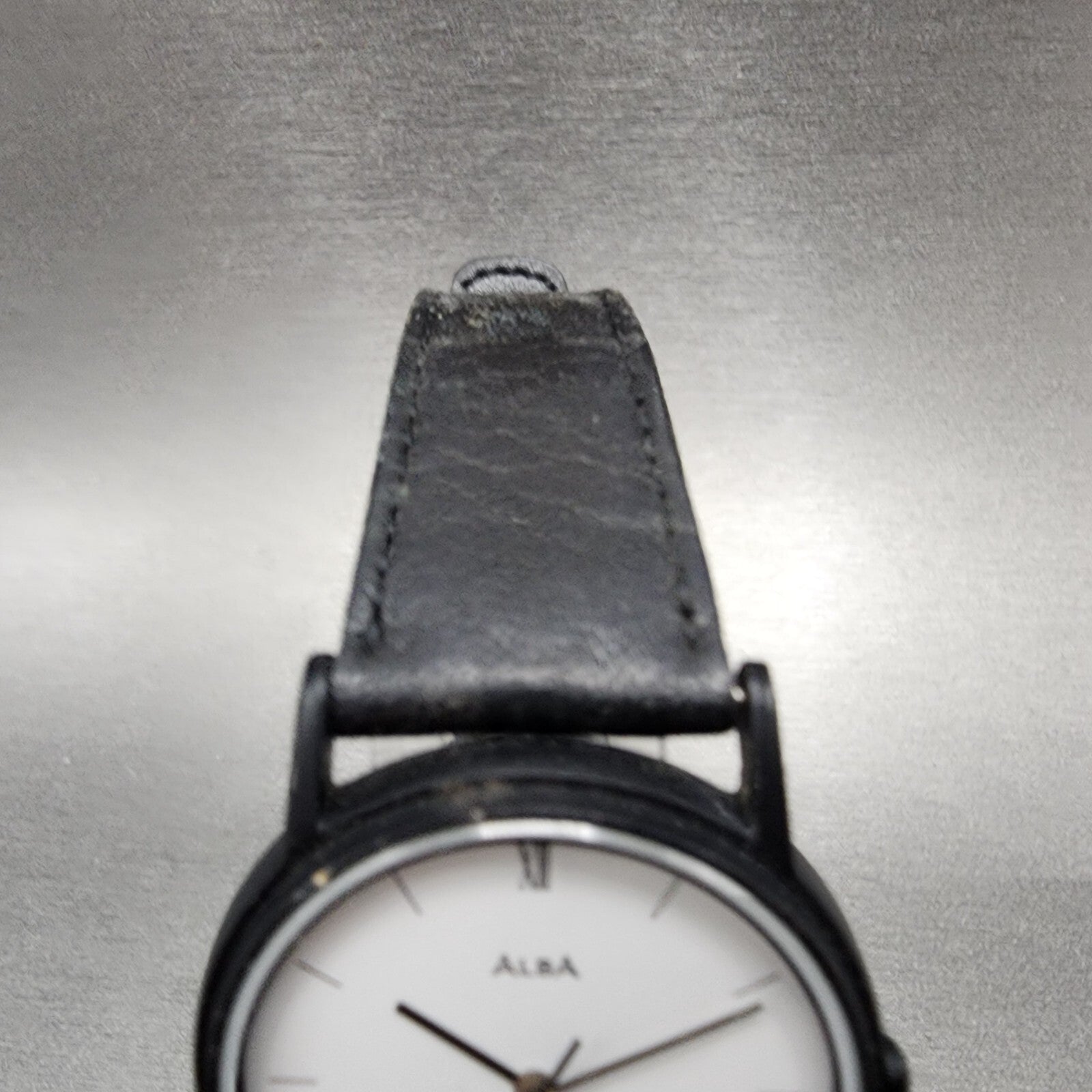 Seiko ALBA Watch Women 32mm White Dial Black Tone Round Y1316040 New Battery4