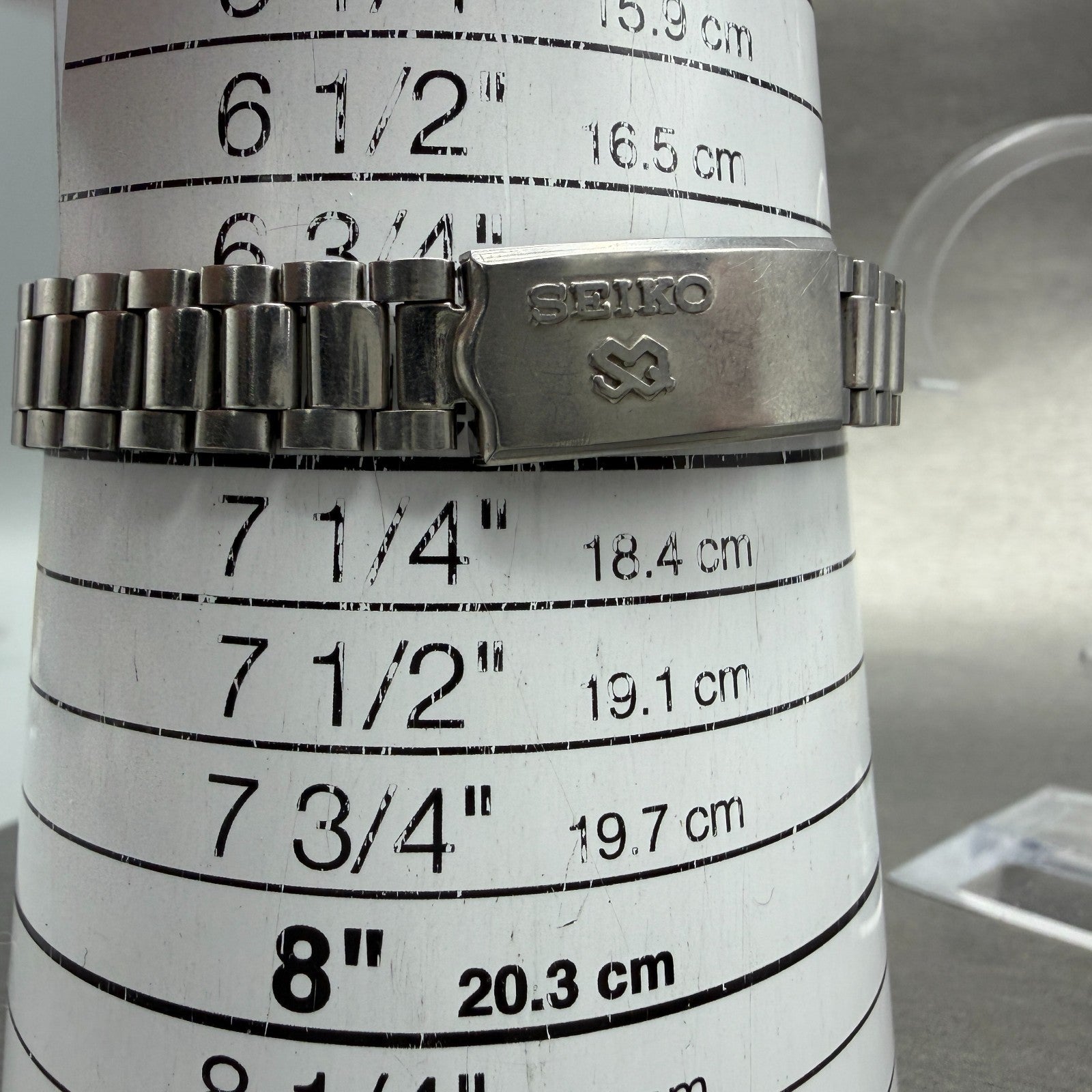 Seiko SQ Watch Women 24mm Silver Dial Silver Tone Daydate 3423-0099 NewBat HG510