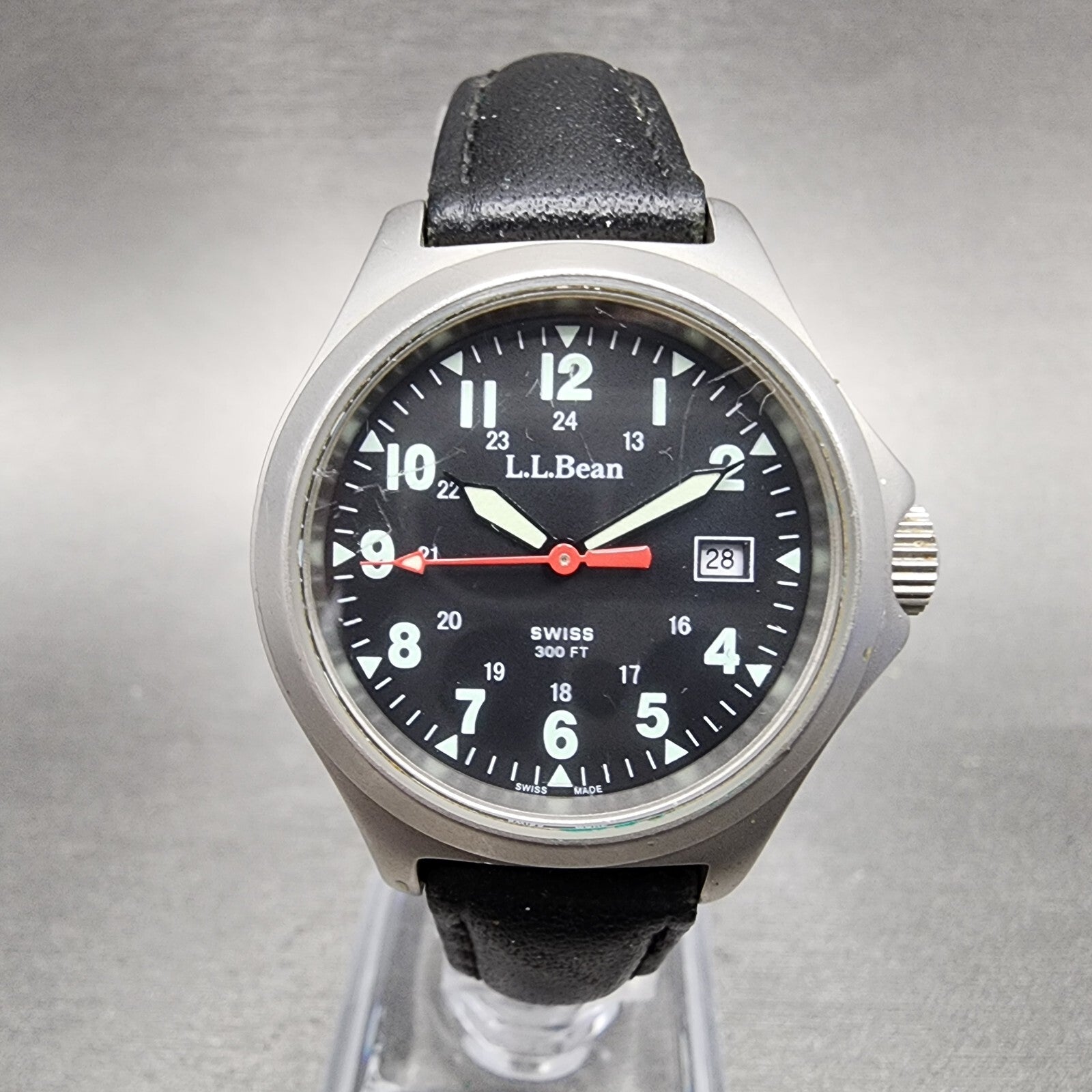 LL Bean Watch Women 30mm Black Dial Gray Tone Date Round Swiss PARTS0