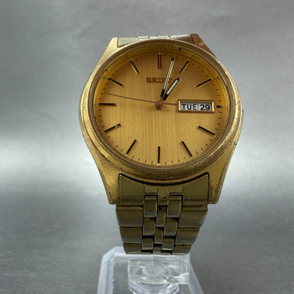 Seiko Watch Men 37mm Champagne Dial Gold Tone Daydate Round 7N43-9048 PARTS VTG6