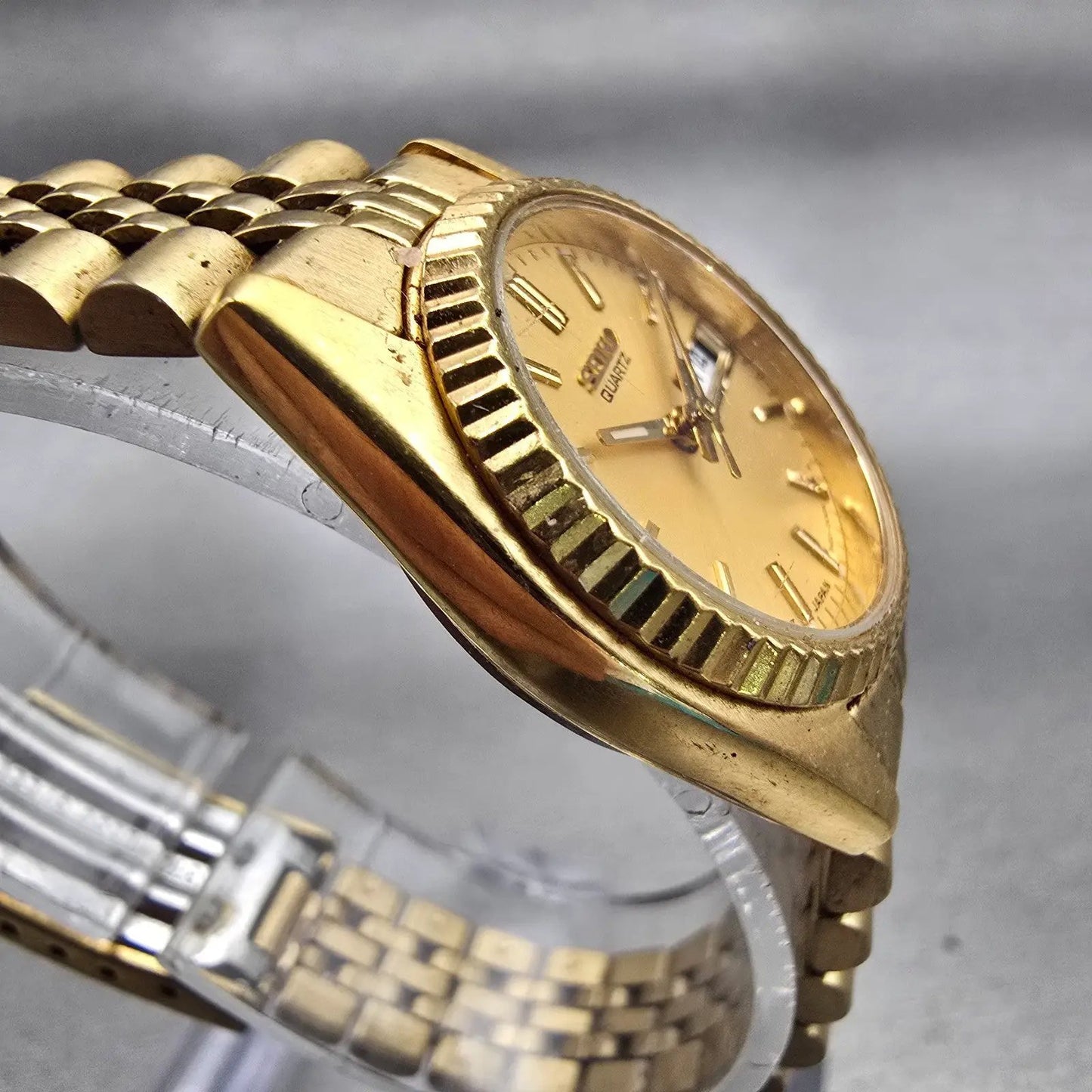 Seiko Watch Women 24mm Gold Dial Gold Tone Daydate Round 7N83-0041 New Battery3