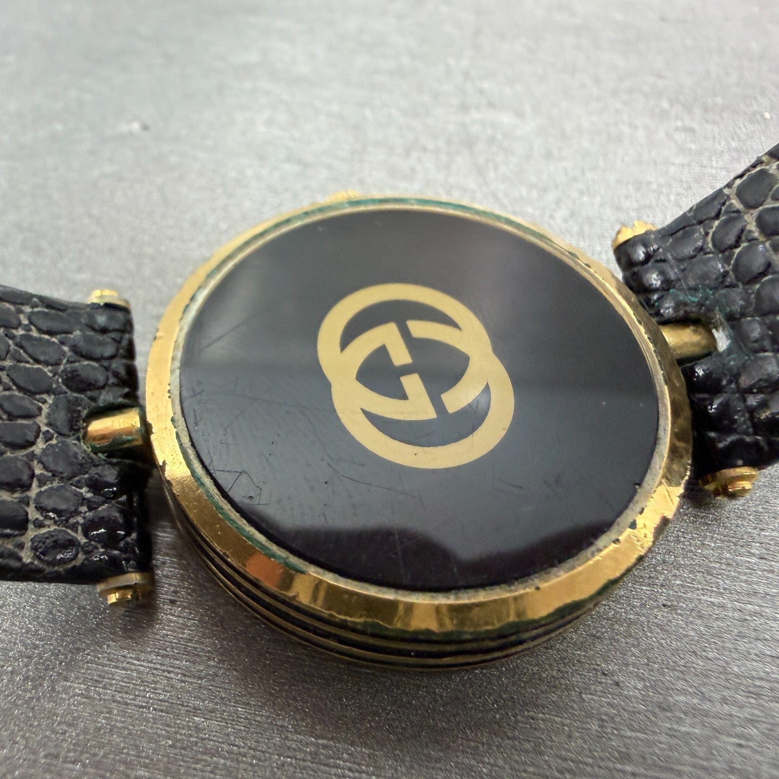 Gucci 2000M Watch Men 30mm Black Dial Gold Plated Leather Round New Battery VTG9