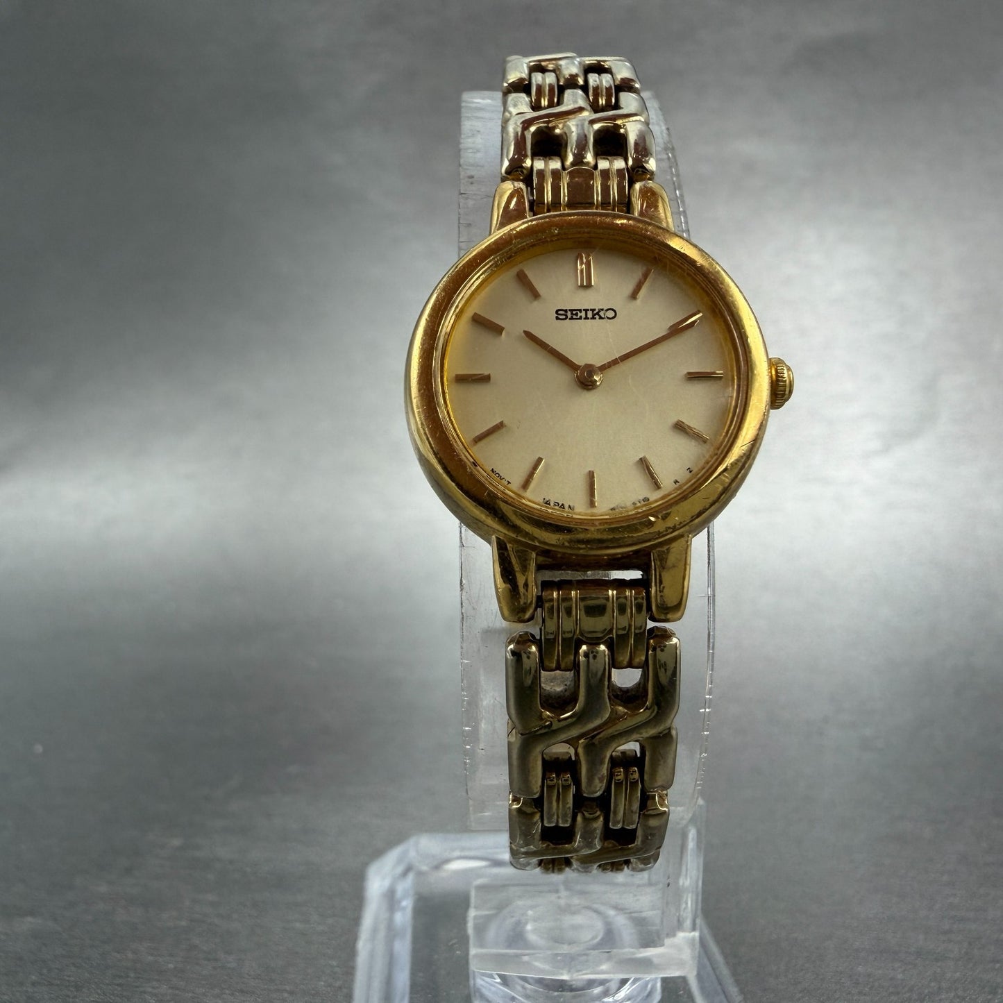 Seiko Watch Women 21mm Champagne Dial Gold Tone Round 1N00-1E09 New Battery BD75