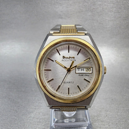 Bulova Accutron Quartz Watch Men 37mm Silver Dial Two Tone DualDay New Battery0