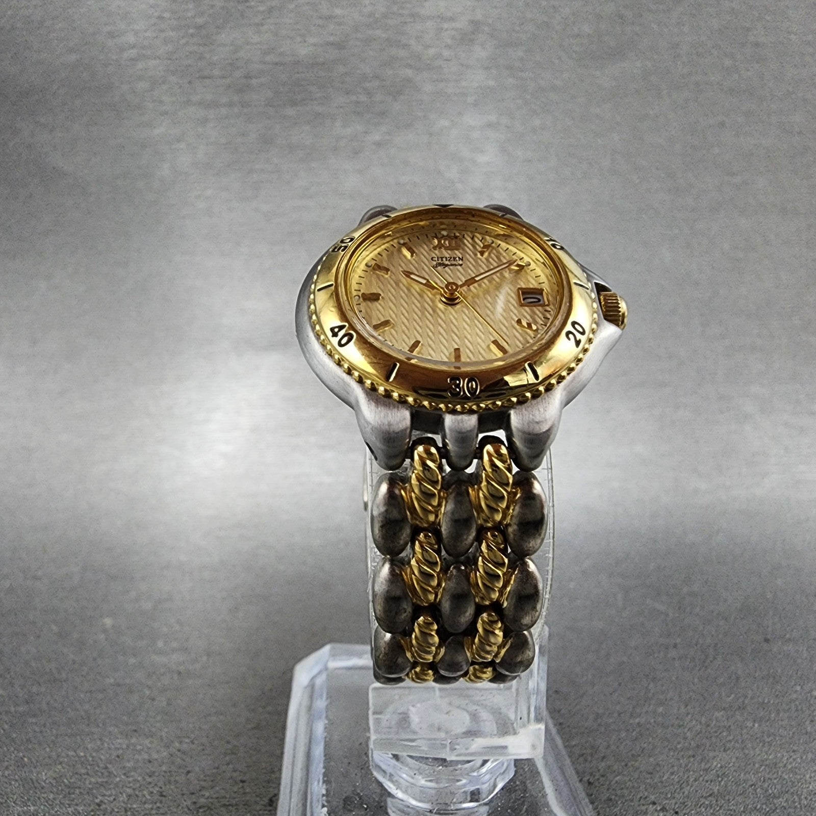 Citizen Elegance Watch Women 25mm Champagne Dial Two Tone Round New Battery5