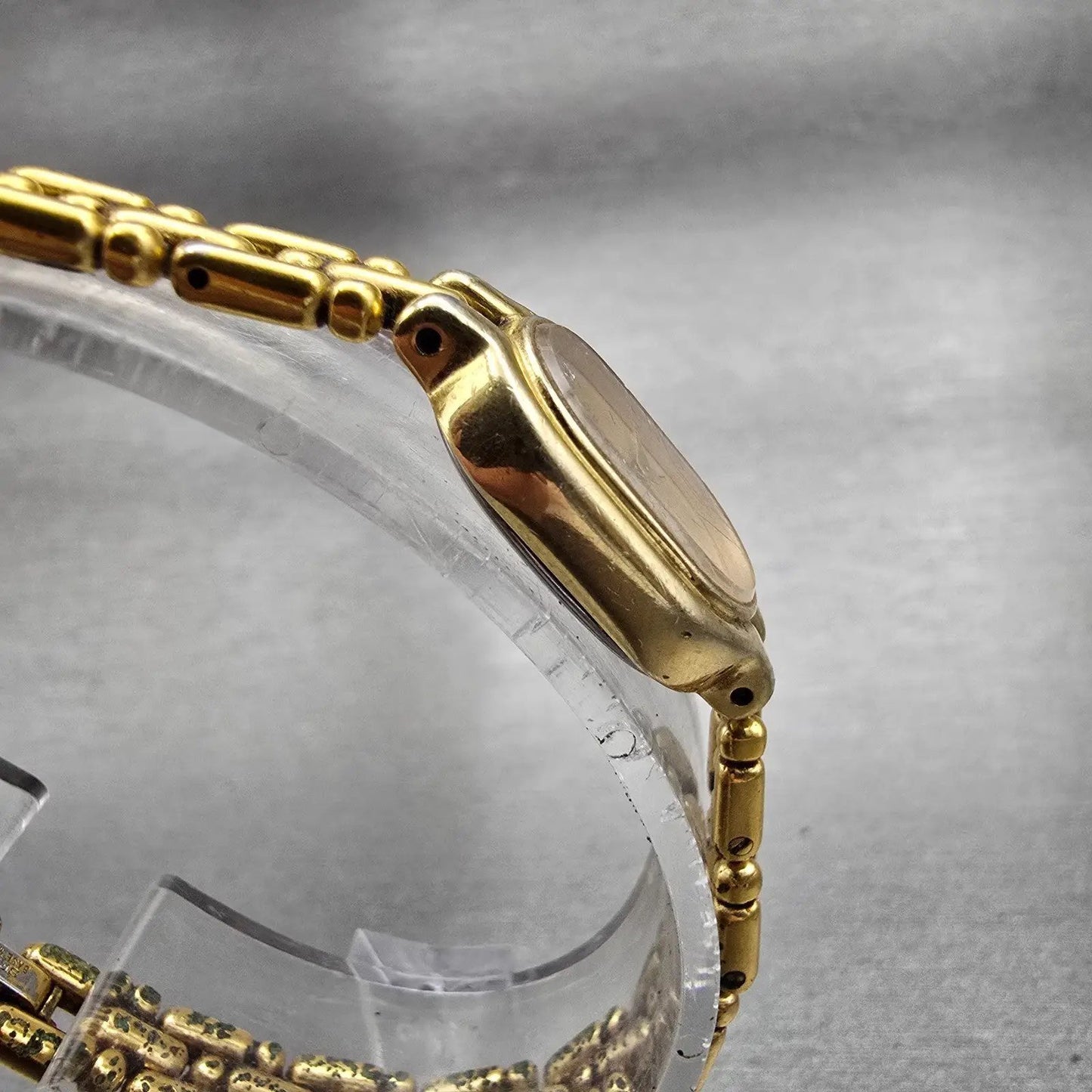 Seiko Watch Women 14mm Gold Dial Gold Tone Oval 1E20-6039 New Battery Vintage3