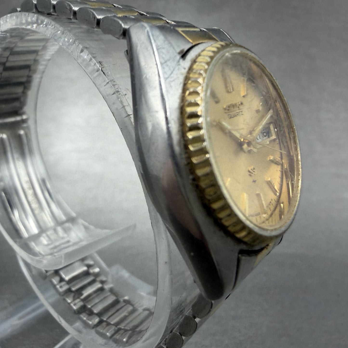 Seiko SQ Watch Women 24mm Champagne Dial Two Tone Daydate 8523-0050 New Batt UHK3
