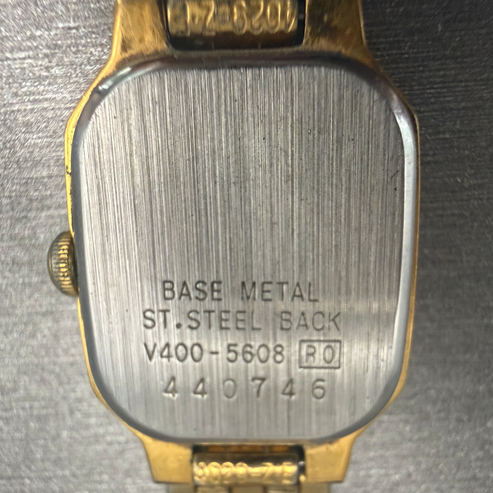 Seiko Watch Women 17mm Gold Dial Gold Tone Rectangle V400-5608 New Battery10