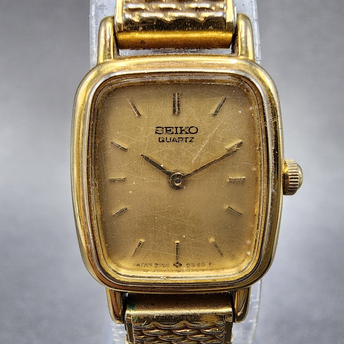 Seiko Watch Women 17mm Champagne Dial Gold Tone Rectangle 2y005b49 New Battery1